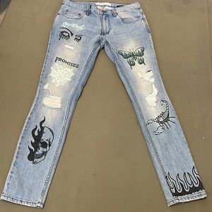 BROKEN PROMISES  skinny legs Distressed, Lovely Printed  JEANS size 30”